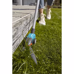 Gardena Comfort Grass Shears, Long-Handled: Grass Shears with Handle, spares The Back, Convenient Grip (12100-20)