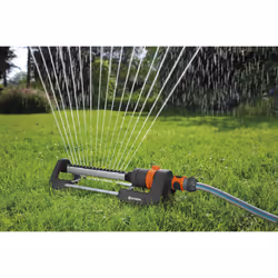 Gardena Aqua M rectangular oscillating sprinkler: Lawn sprinkler for watering areas of 110?250 m?, range 8?18 m, spread max. 14 m, built-in metal
