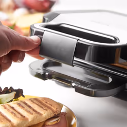 Russell Hobbs Sandwich Maker 3 in 1 Creations (Waffle maker, panini press or grill, 3 removable plates with non-stick coating, dishwashersafe parts,