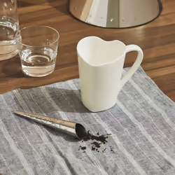 Alessi Mug To MMI24 - Heart-Shaped Mug in Bone China, White
