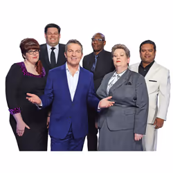 IDEAL | The Chase game: The Chase is on!| Family TV Show Board Game| For 3-6 Players | Ages 8+