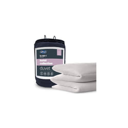 Silentnight Hotel Collection King Size Duvet ? All Year Round 10.5 Tog Luxurious Hotel Quality Duvet Quilt ? Hypoallergenic and Machine Washable ?