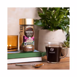 NESCAF? Alta Rica Instant Coffee, Dark Roasted Premium Instant 100 Percent Arabica Coffee, 190g (Pack of 1)