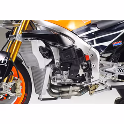 Tamiya TAM14130 1/12 Honda RC213V '14 Motorcycle Plastic 14130 Repsol RC213V4 1:12 Motorbike Model Kit