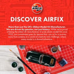 Airfix Model Set - A06102A Supermarine Seafire F.XVII Model Building Kit - Plastic Model Plane Kits for Adults & Children 8+, Set Includes Sprues &