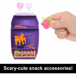 Monster High Doll and Playset, Lagoona Blue Scare-adise Island Snack Shack with Food Accessories and Color Change Drinks, HRP70