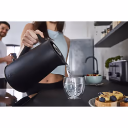 Swan SK14640BLKN Stealth Jug Kettle, Steamlined Design, Rapid Boil, 1.7L, 3000W, Matte Black