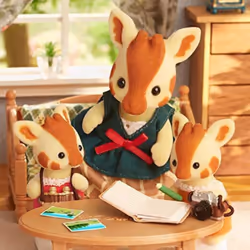 Sylvanian Families Highbranch Giraffe Family- dollhouse playset 5639