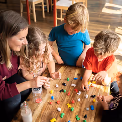 Ideal Grabolo: Find the match and grab it fast reaction game Quick play family game For 3-6 Players Ages 4+, Multicolor