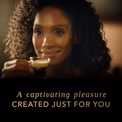 L'OR Classique Instant Coffee 150g (Pack of 6 Jars, Total of 900g) (Packing may Vary).