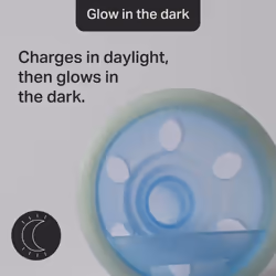 Tommee Tippee Breast-like Night Glow Dummy, Lightweight, One-Piece Silicone Design, 6-18m, 4 Pack
