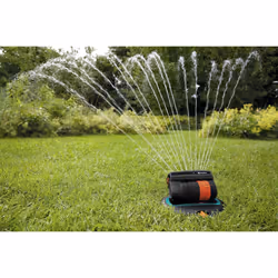 Gardena Sprinkler System Complete Set with Sversive Quadrangers OS 140: Irrigation System for Square and Rectangular Surfaces up to Max 140 m?, ground
