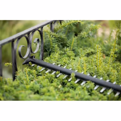 Bosch Cordless Hedge Cutter UniversalHedgeCut 18V-50 (Without Battery, 18 Volt System, Brushless Motor, Blade Length: 50 cm, in Carton Packaging)