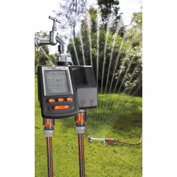 Gardena Irrigation Computer Multicontrol Duo: Automatic Irrigation Control, Weekdays programmable, 22x17.2x17.8 cm