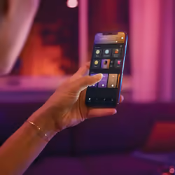 Philips Hue Iris White and Colour Ambiance Smart Table Light v4 [Silver] with Bluetooth. Works with Alexa, Google Assistant and Apple Homekit.