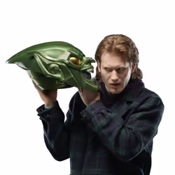 Marvel Legends Series Green Goblin Premium Roleplay Helmet, Spider-Man: No Way Home Adult Roleplay Gear