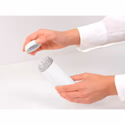Brabantia SinkStyle Soap Squeezer ? Non-Drip Dispenser for Washing Up Liquid ? Accessories with Easy Refill, Textured Non-Slip Surface ? Fresh White,