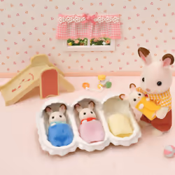 Sylvanian Families 5532 Triplets Care Set - Dollhouse Playsets, Yellow,blue,mint,green,pink,red