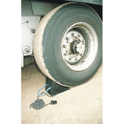 Wheel Chock Moulded Rubber Black 330114 SBY13705