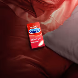 Durex Thin Feel Latex Condoms Transparent & Lubricated Easy-On Shaped Pack Of 20