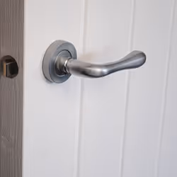 VIBE Leandro Lever on Rose Door Handle - Satin Chrome
