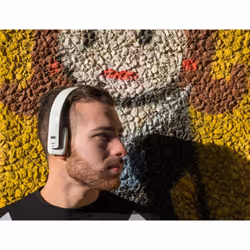 August EP636 Bluetooth Headphones - White - On Ear Wireless Headset with Mic & Bluetooth V4.1