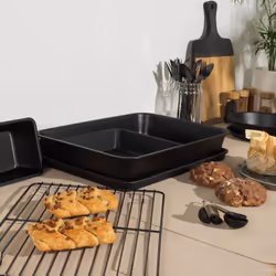 BW12572EU7 Bakes Stackable 7 Piece Bakeware Set â Non-Stick With Baking Tray, Cake Tin, Tart Tin, Loaf Pan, Brownie Pan, Roasting Tin, Cooling Rack,