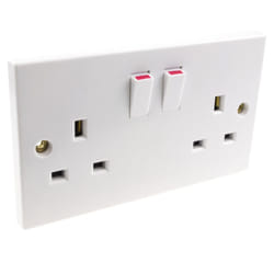 kenable Double 2 Gang Switched UK 13A Mains Power Outlet Faceplate White