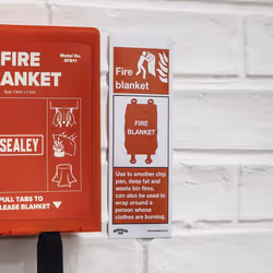 Safe Conditions Safety Sign - Fire Blanket - Rigid Plastic - Pack of 10