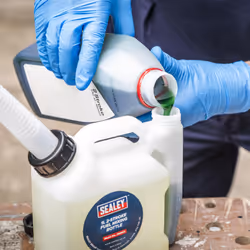 1L 2-Stroke Fuel Mixing Bottle, White - Additional view 6