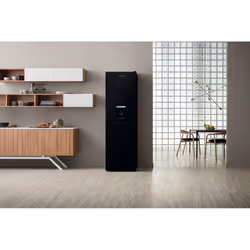Hotpoint Freestanding fridge freezer HBNF 55181 B AQUA UK 1
