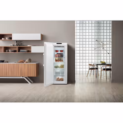 Hotpoint UH6 F1C W 1 Upright freezer Freestanding 228 L F White