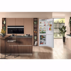 Hotpoint Total No Frost H7X 83A W 2 Freestanding 335 L D White