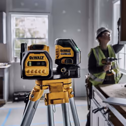 DeWALT DCE088D1G18-GB 12V/18V XR Cross Line Green Laser Level Kit With 2.0Ah Battery