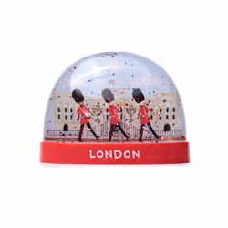 London Souvenir Guardsman on Parade Large Glitter Snow Storm
