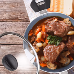 Tower Cerastone Forged Aluminium Casserole Pan with Easy Clean Non-Stick Ceramic Coating, 24 cm - Graphite - Additional view 8