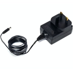 HORNBY UK Transformer 15V 1A For use in conjunction with HM6000 HM6000