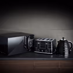 Swan 4 Slice Black Toaster