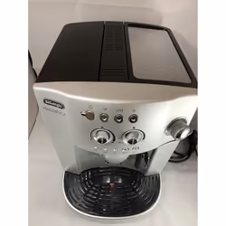De'Longhi Magnifica ESAM 4200.S Bean to Cup, Silver