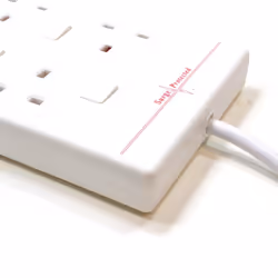 kenable 007818, 4 AC outlet(s), Type G (BS 1363), 13 A, Type G (BS 1363), White, 5 m