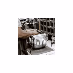 Dualit Classic 2 Slice Vario Toaster - Stainless Steel, Hand Built in the UK - Replaceable ProHeat Elements - Heat Two or Four Slots, Defrost Bre