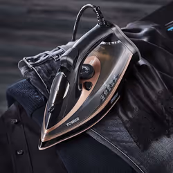 Tower T22013 CeraGlide Steam Iron, Ceramic Sole Plate, Rose Gold/Black - Additional view 7