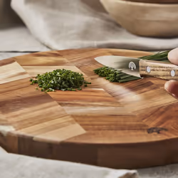 Barbary and Oak Round Acacia Chopping Board BO847023 Chevron
