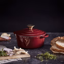 Barbary & Oak BO800250RED 20cm Round Casserole Cast Iron - Red