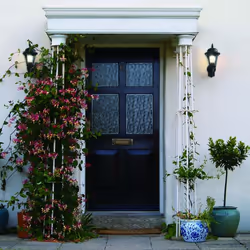 4lite IP65 Wall Lantern E27 PIR