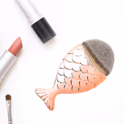 Aquarius Fish Face Contour Makeup Brush, Rose Gold