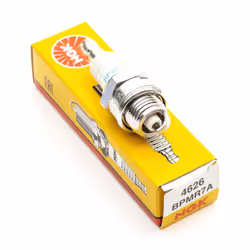 Spark Plug NGK BPMR7A Fits Stihl Chainsaw 1191T 020T 021 023 024 025 026 028 029