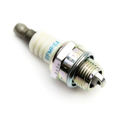Non Genuine Spark Plug Replaces NGK BPMR6A 2 Stroke 26cc 49cc 52cc 56cc Strimmer