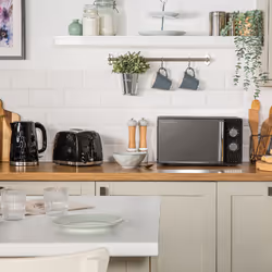 Russell Hobbs Black Microwave 17 Litre 700W Honeycomb Pattern RHMM715B - Additional view 5