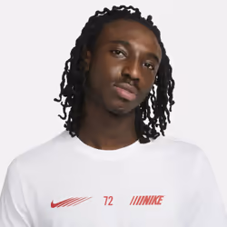 Nike Sportswear Standard Issue Mens T Shirt - L